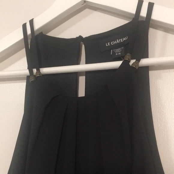 New⭐️ Le Château black gown - Picture 2 of 6